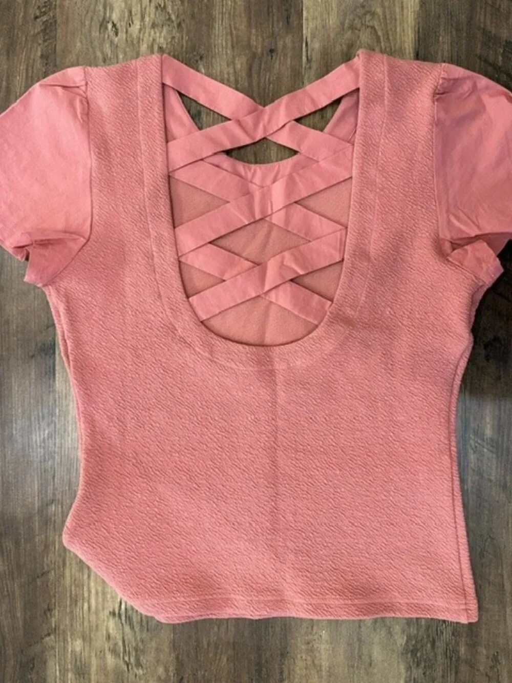 Anthropologie Textured Puff Sleeve Crisscross Back Top – Dusty Rose – Size Small
